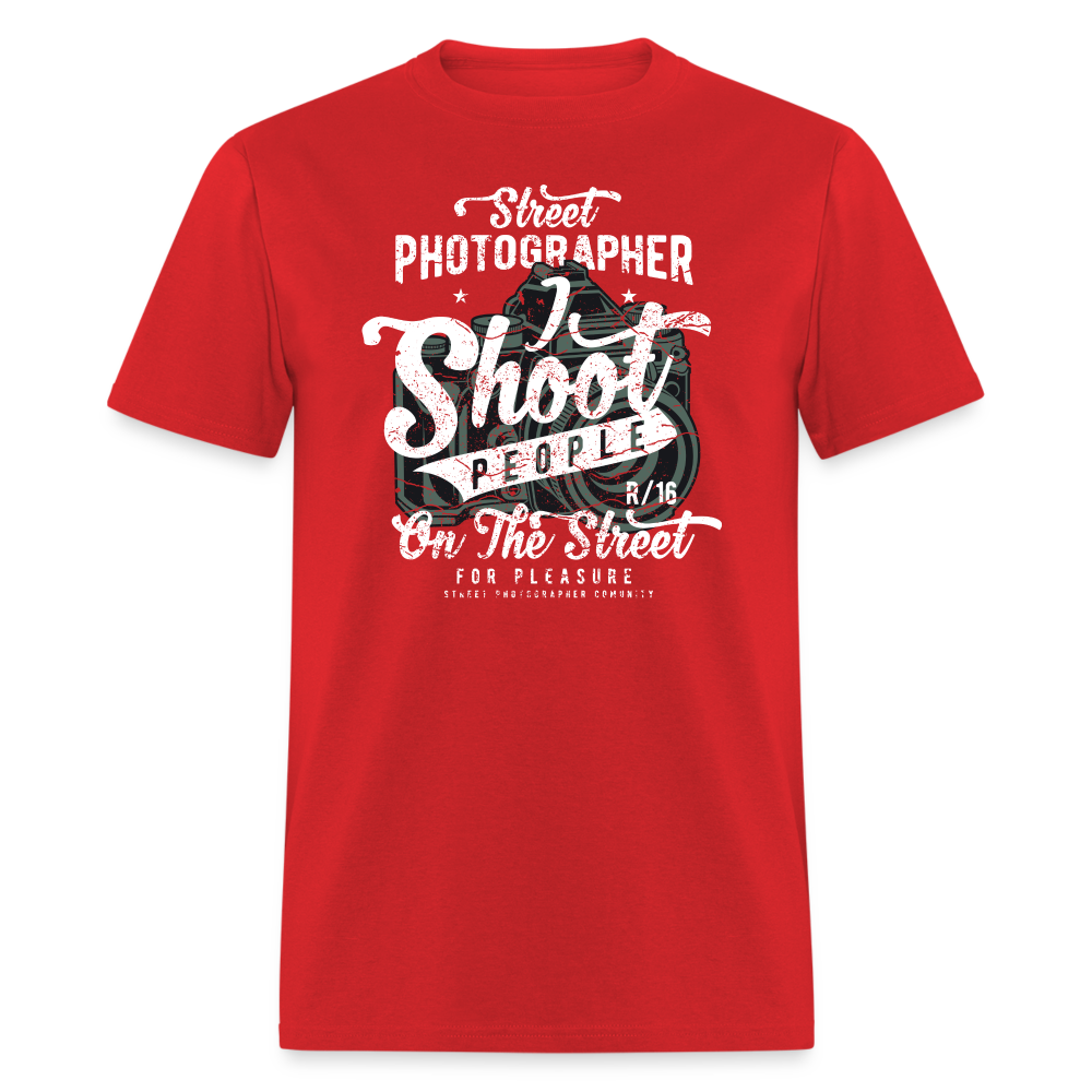 SnkrVet 'I Shoot People' Unisex T-Shirt - red