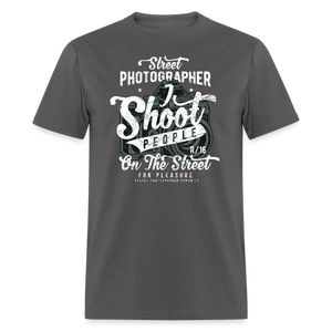 SnkrVet 'I Shoot People' Unisex T-Shirt - charcoal